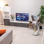 아파트 Rent 2
